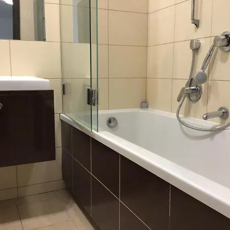 Green Wood Platinum Towers Aparthotel